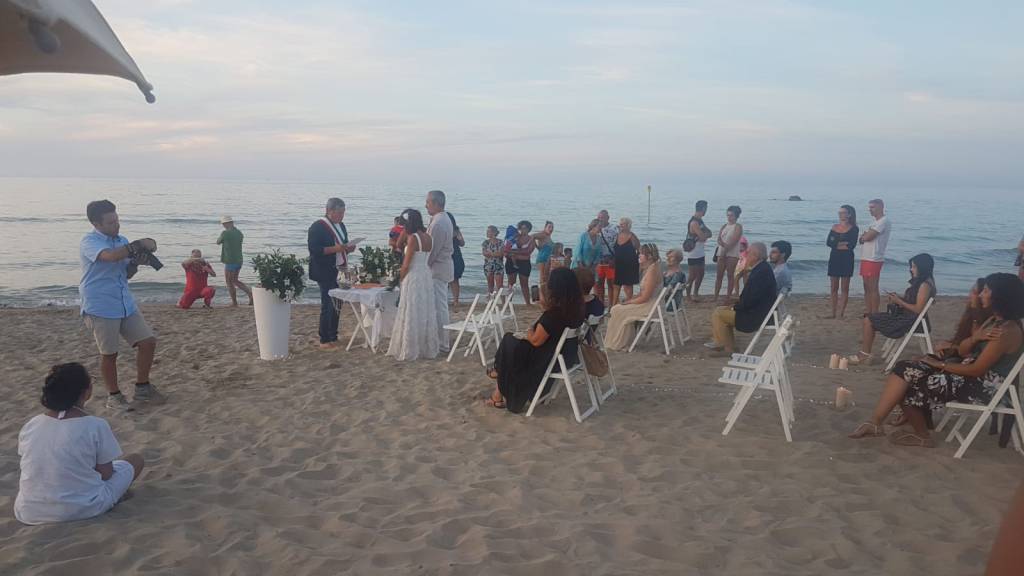 Matrimonio in spiaggia Lido Eva