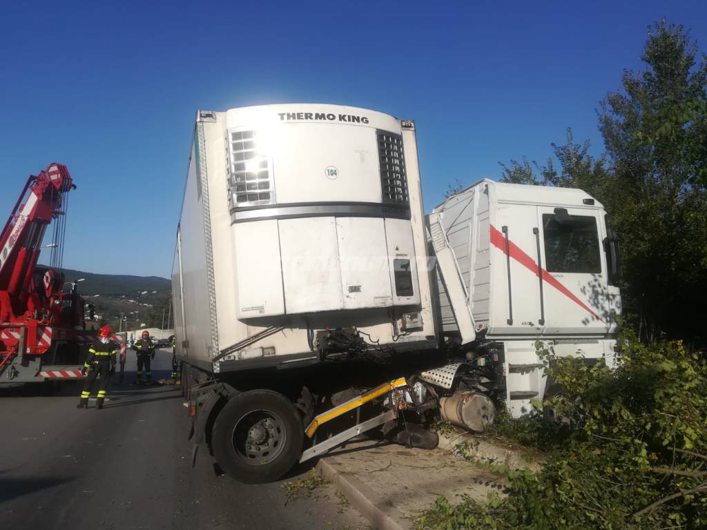 incidente-tir-a-campobasso-158524