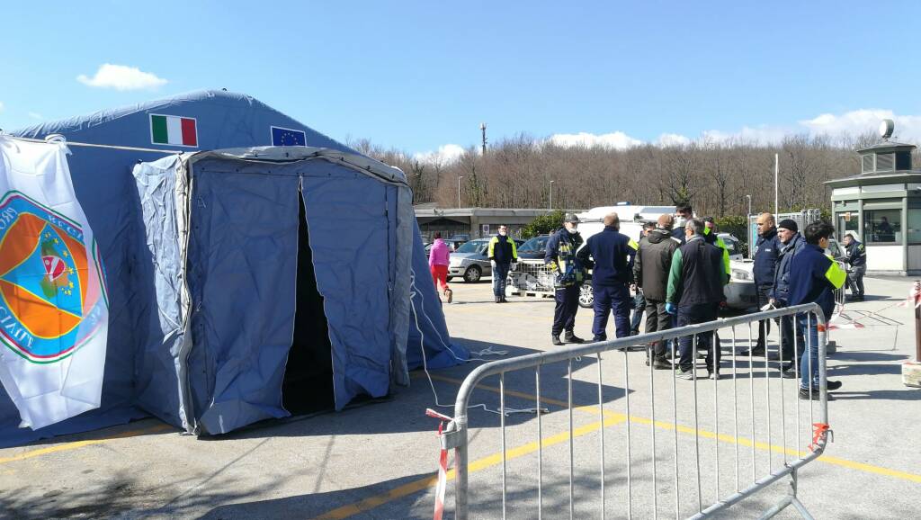 Tenda triage Cardarelli protezione civile