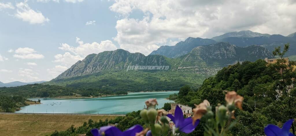 Castel San Vincenzo Lago