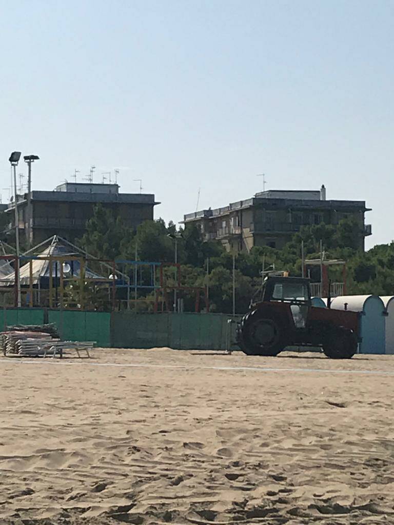 trattore spiaggia Campomarino