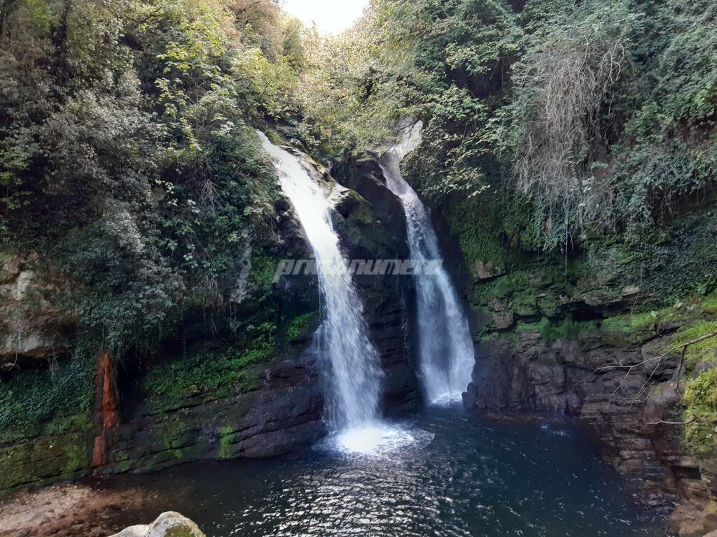 Carpinone cascate castello e paese