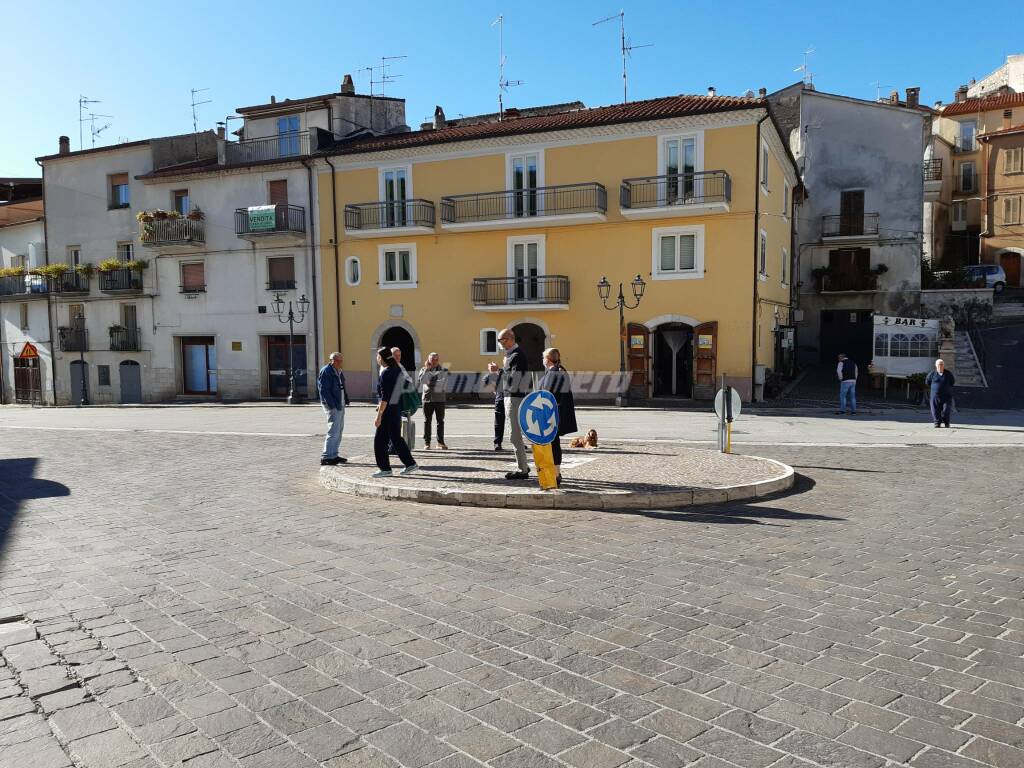 Carpinone cascate castello e paese