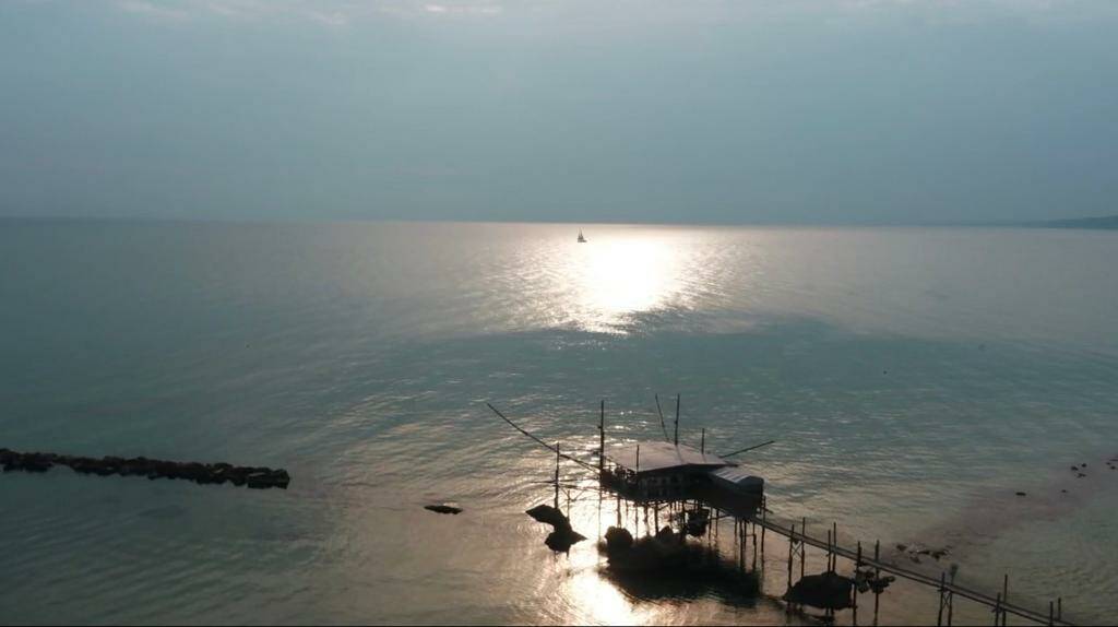 documentario giganti del mare trabucchi molise abruzzo puglia