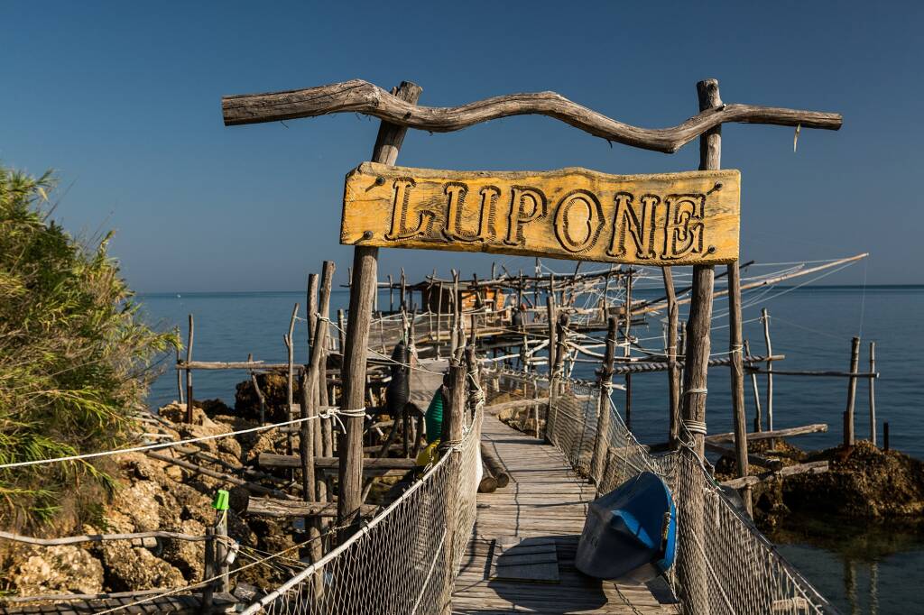 documentario giganti del mare trabucchi molise abruzzo puglia