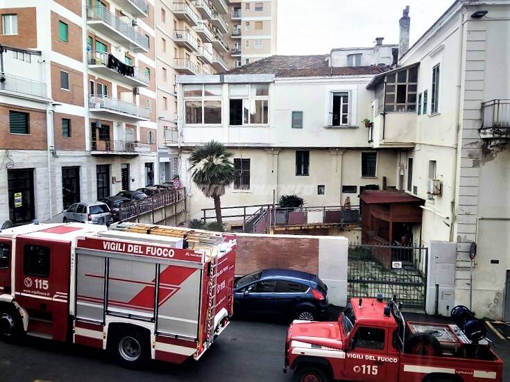 vigili fuoco incendio camino