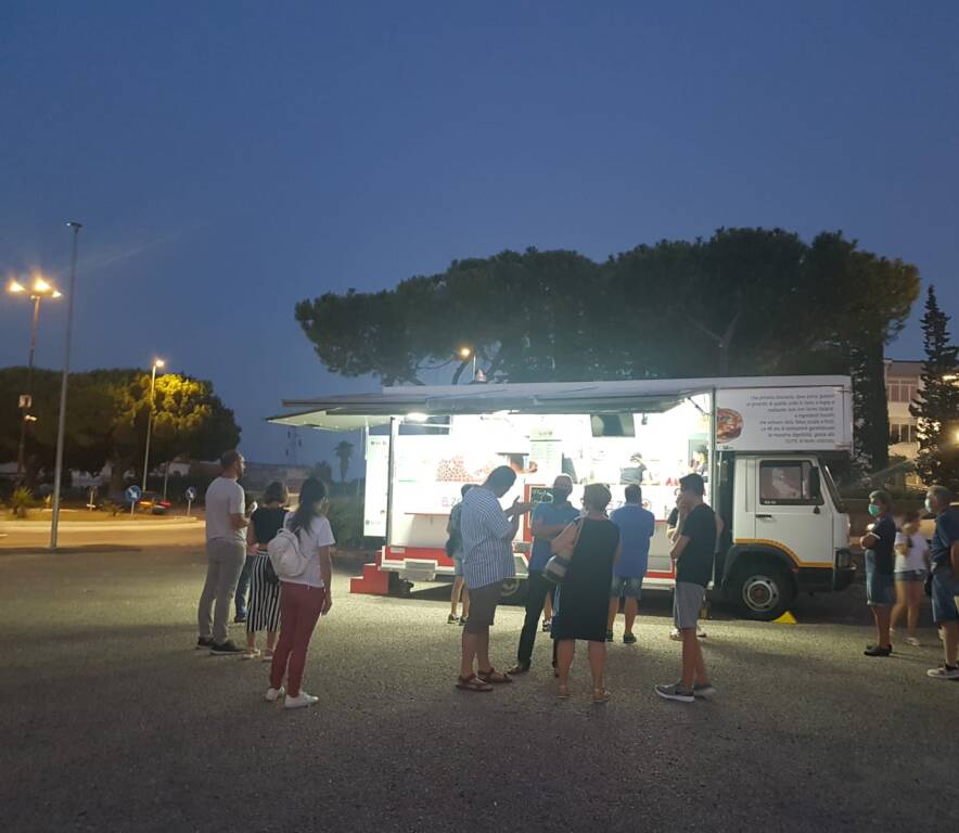 pizza ambulante piazza del papa