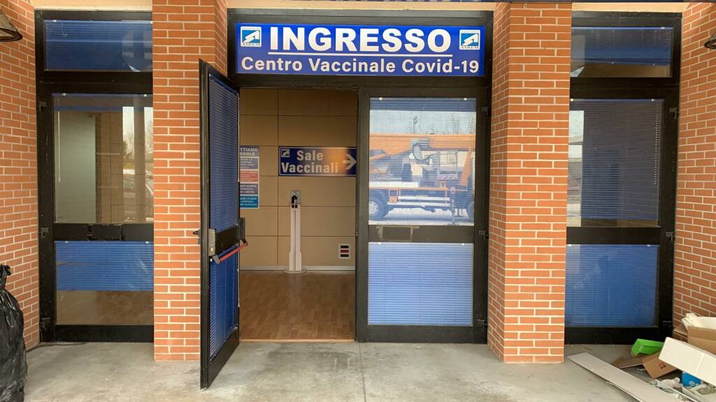 punto vaccini cittadella economia