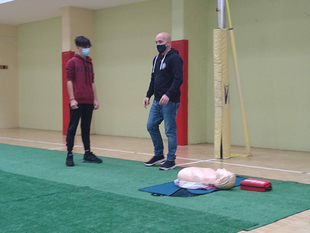 Defibrillatori scuola Petrone