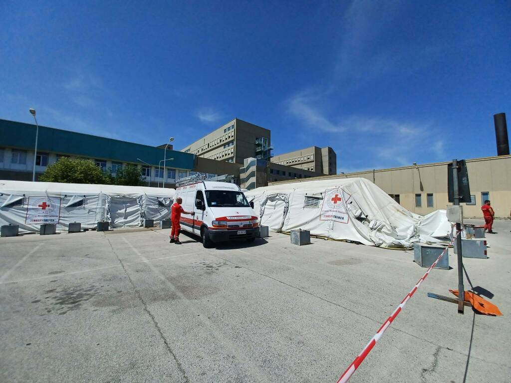 smantellamento ospedale da campo croce rossa