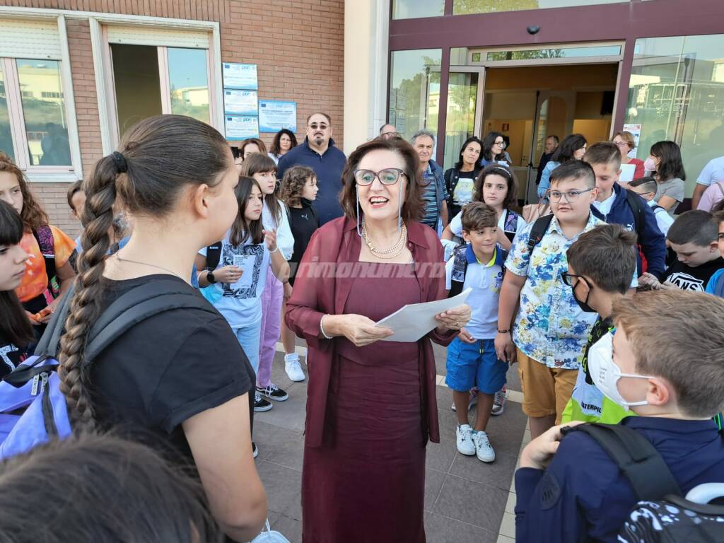 Agata Antonelli Primo giorno di scuola alla Montini