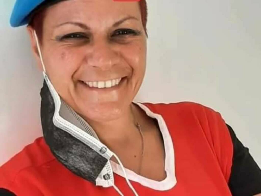 Esumato corpo di Sara Gentile, morta a 45 anni: svolta autopsia, 2 medici  indagati