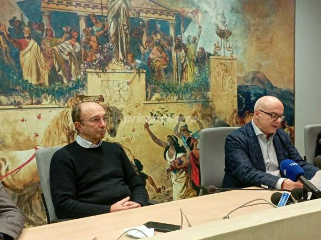 Donato Toma conferenza stampa di fine 2022