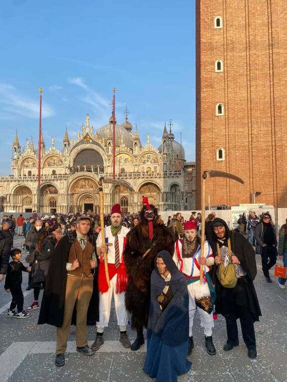 Le Regine da Ancona fanno impazzire il Carnevale di Venezia