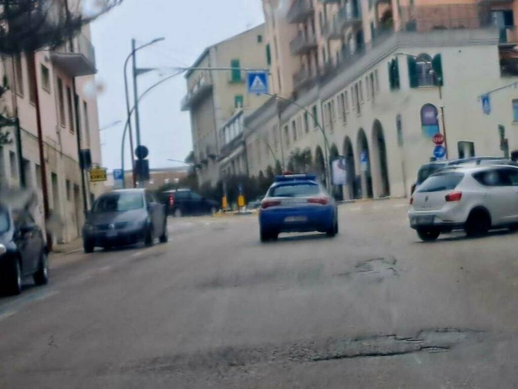 Polizia via novelli 47enne 