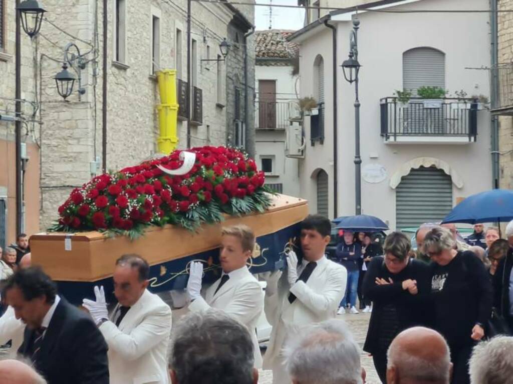 funerale gianluca de santis palata