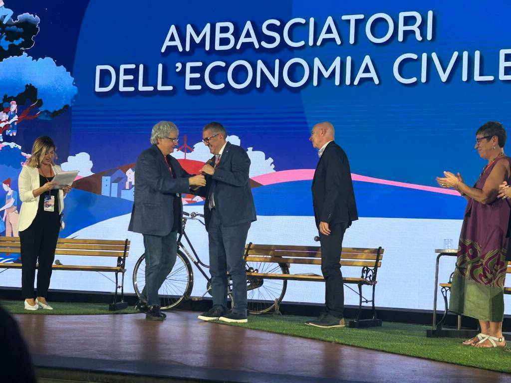 premio economia civile lino gentile