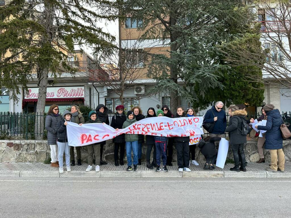 Protesta Schweitzera Campobasso 