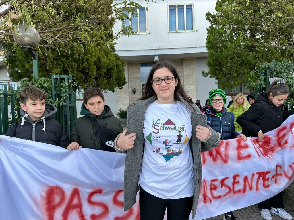 Protesta Schweitzera Campobasso 