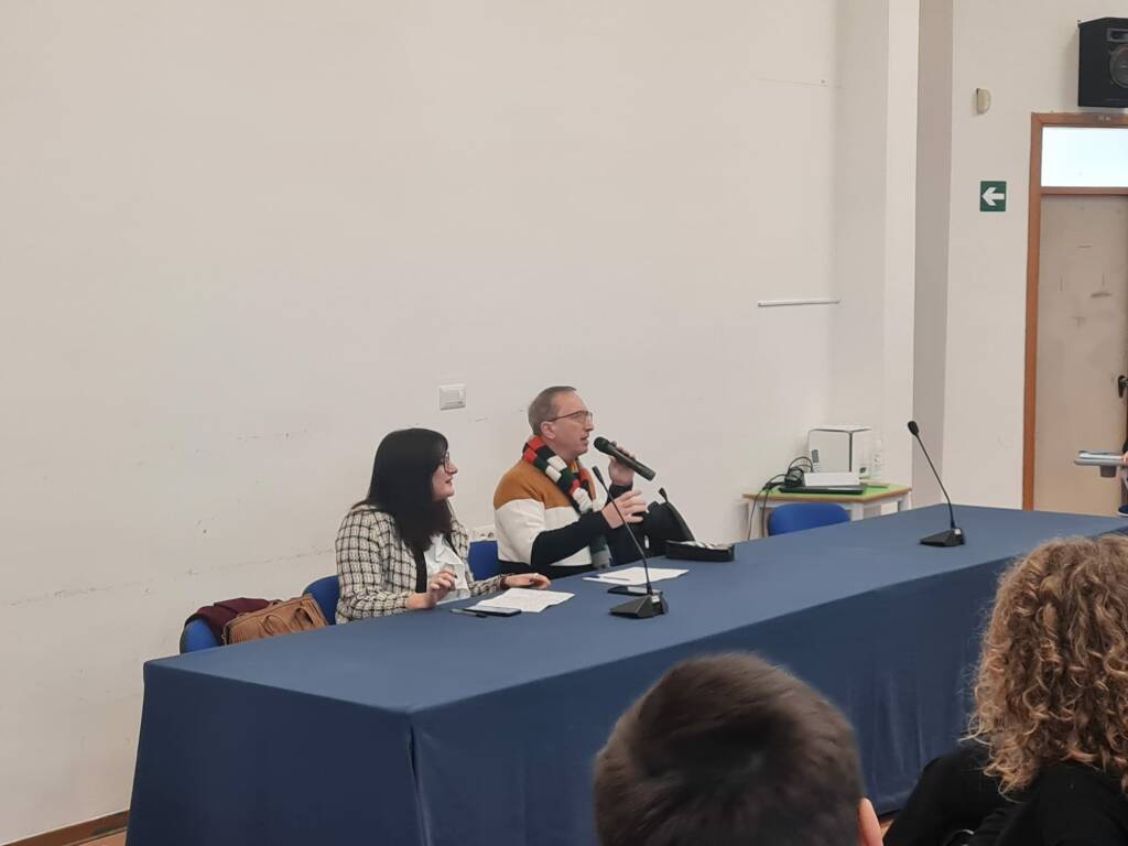 Debate alfano