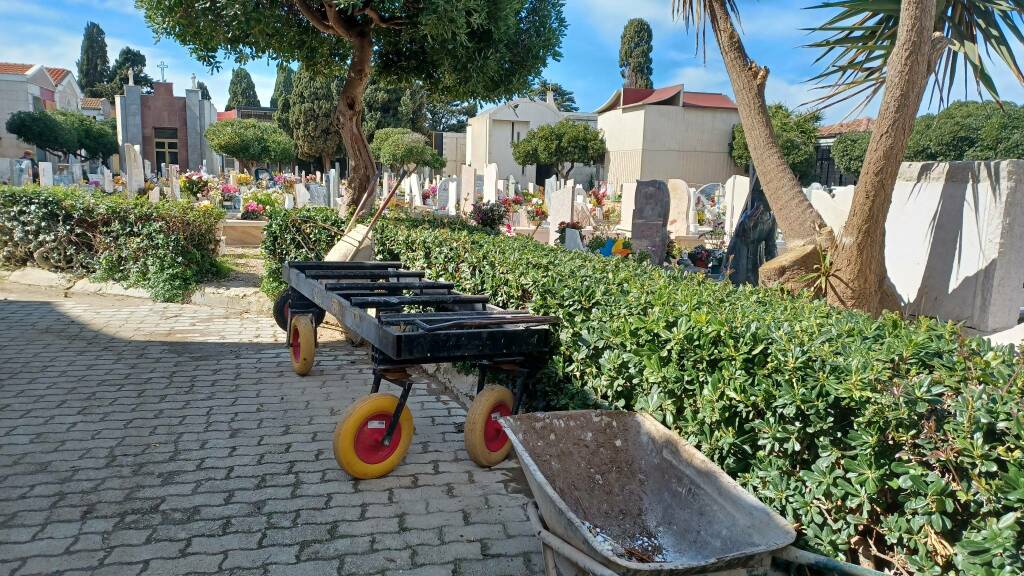 Cimitero lavori loculi