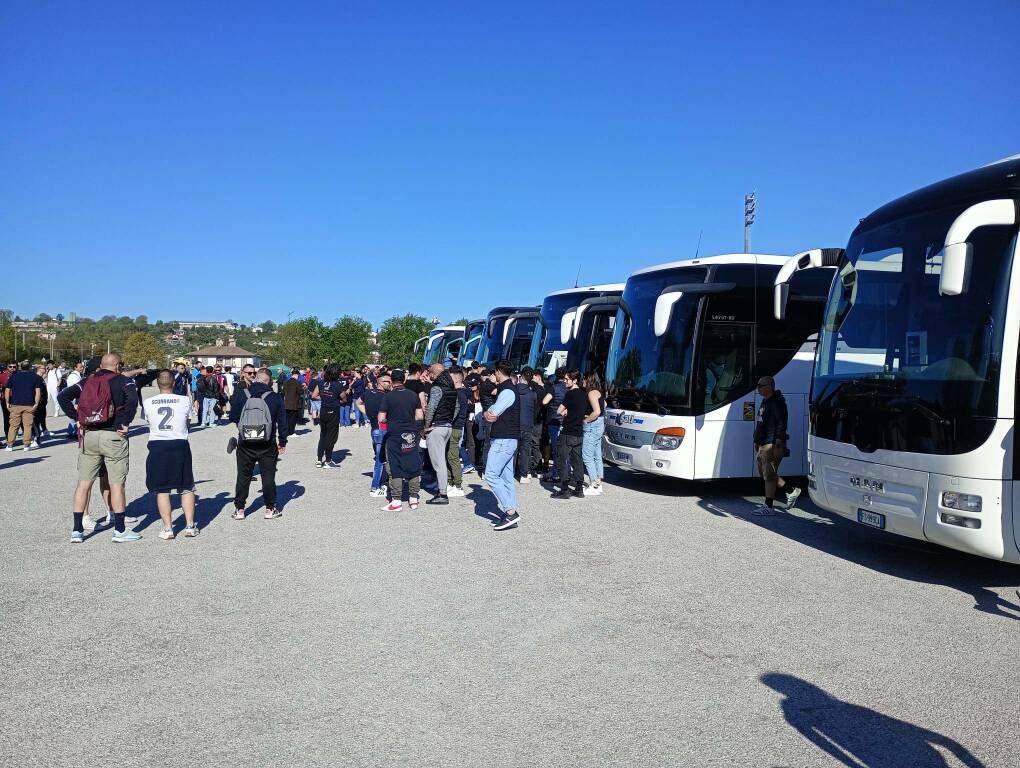 Tifosi lupo a S.Benedetto