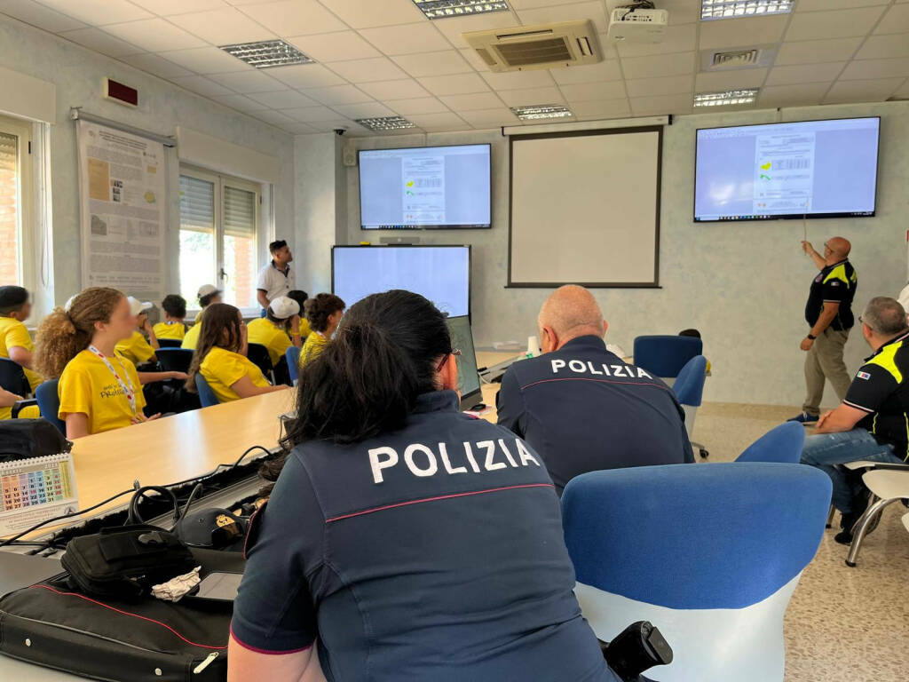 polizia campi scuola 