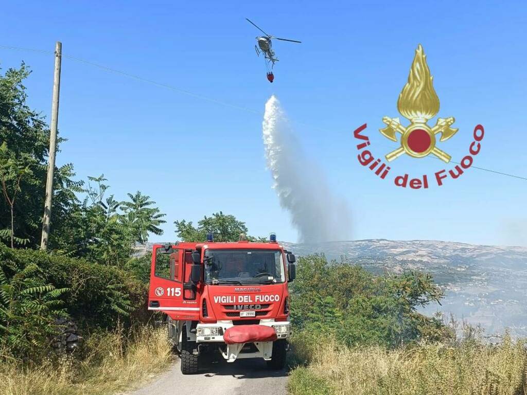 incendio ferrazzano vigili