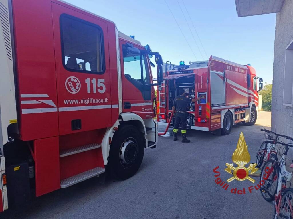 incendio ferrazzano vigili