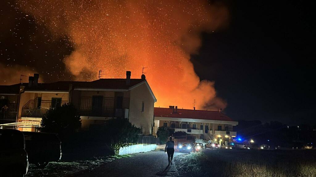 Incendio colle macchiuzzo