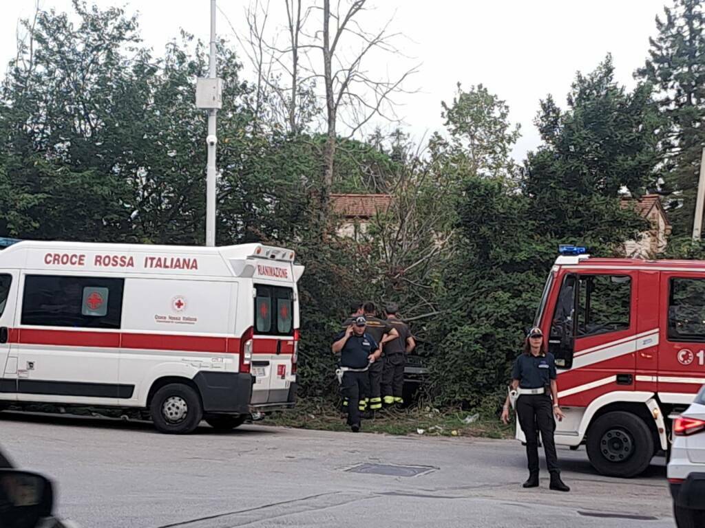 incidente vigili malore anziano boscaglia