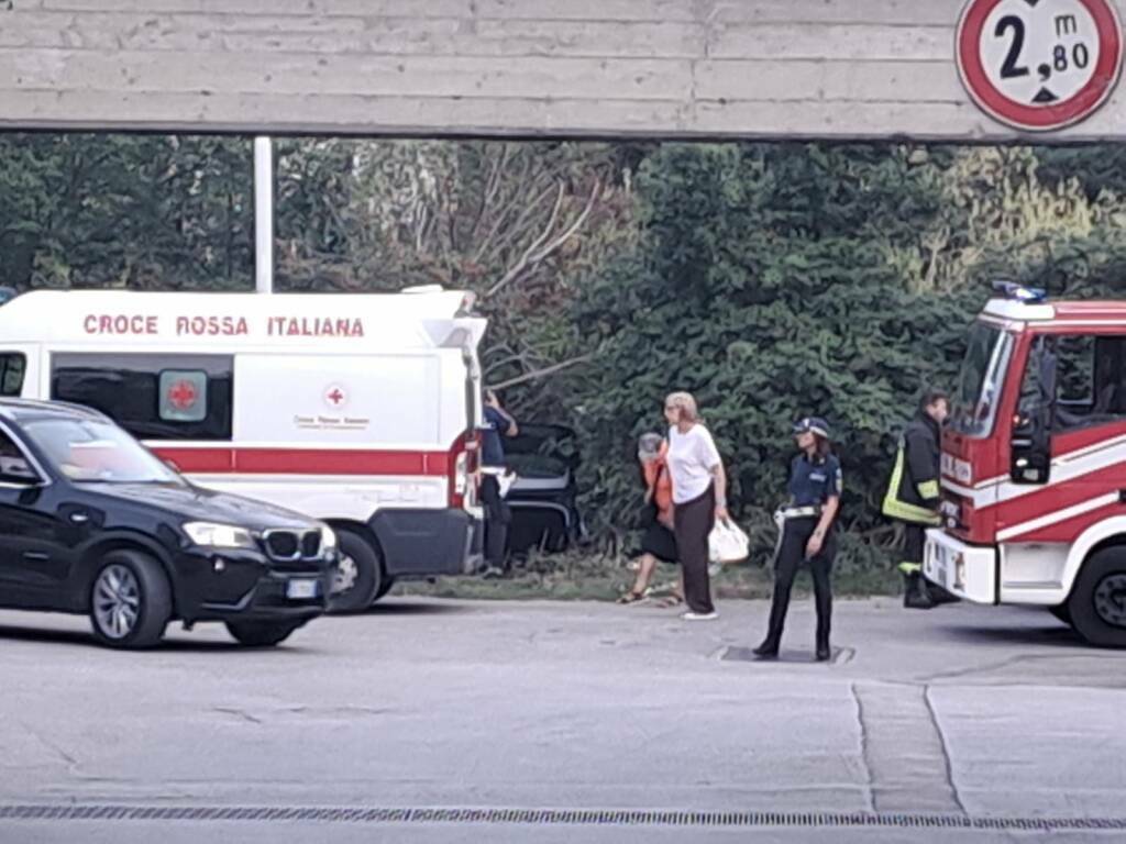 incidente vigili malore anziano boscaglia